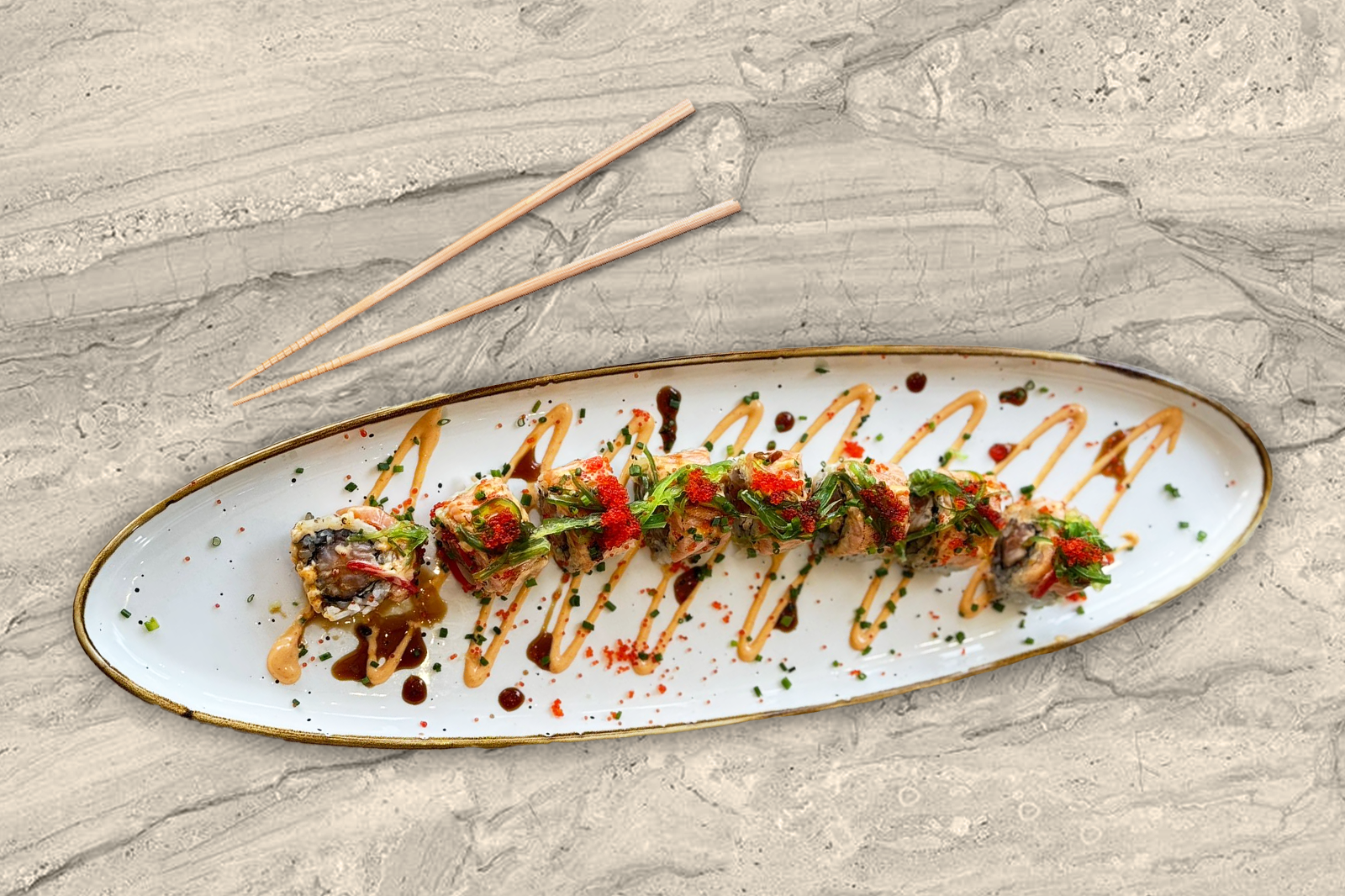 Dragon rolls spicy saumon cream cheese